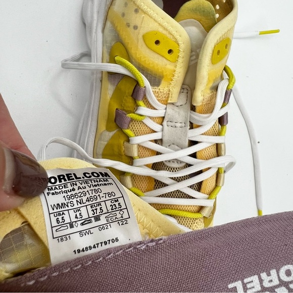 SOREL Women's Kinetic Breakthru Tech Lace Sneakers White Shoes US 6.5 - Picture 15 of 16